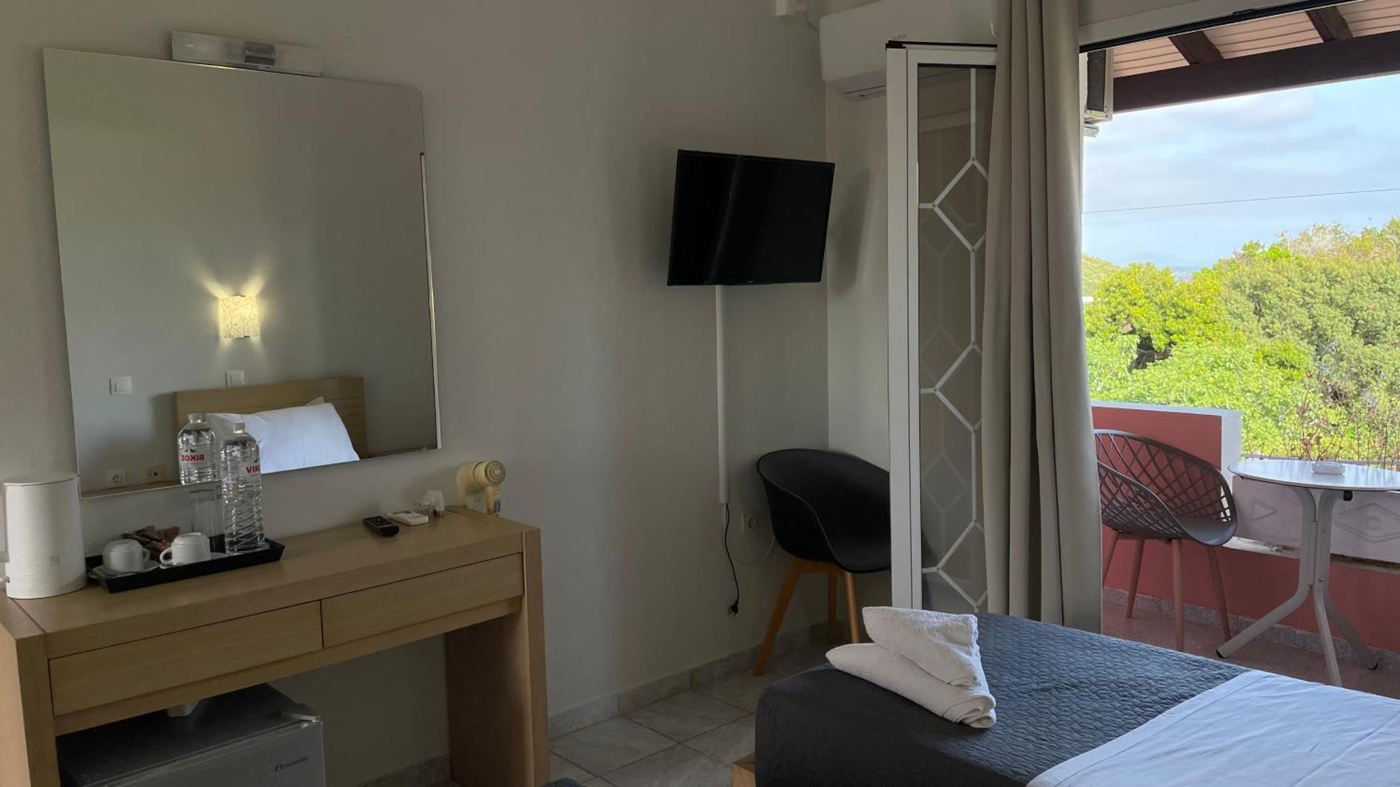 Alonaki Bay Apartamento Halikounas Exterior foto